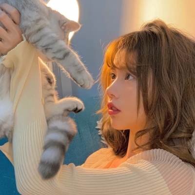 黑料网纯净吃瓜网-娱乐吃瓜看黑料轻量纯享版尽在黑料网app